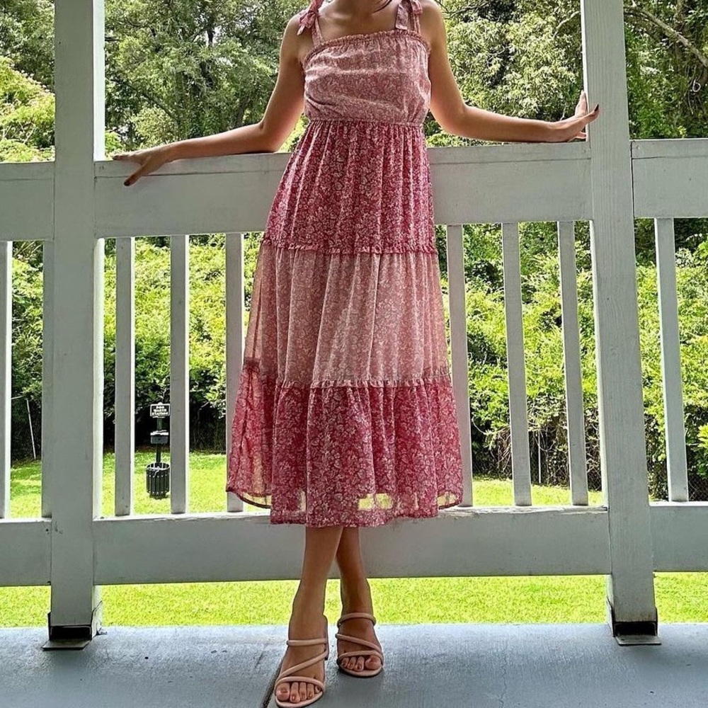 Sincerly Jules Pink Floral Tiered Maxi Dress